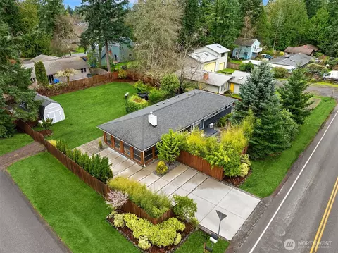 1090 Grow Ave NW, Bainbridge Island, WA 98110