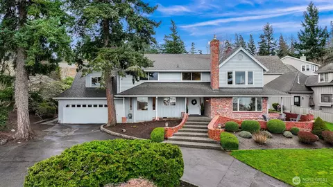 25 Shorewood Dr, Bellingham, WA 98225
