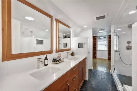 Bath - 730 N 87th St, Seattle, WA 98103 photo 2 of 6