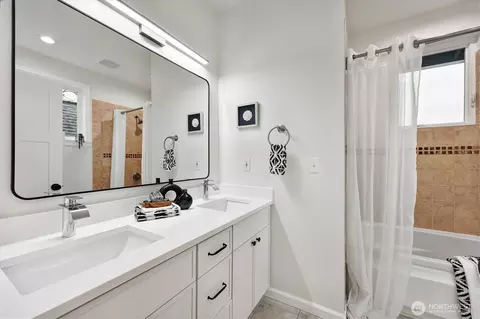 Bath - 730 N 87th St, Seattle, WA 98103 photo 4 of 6