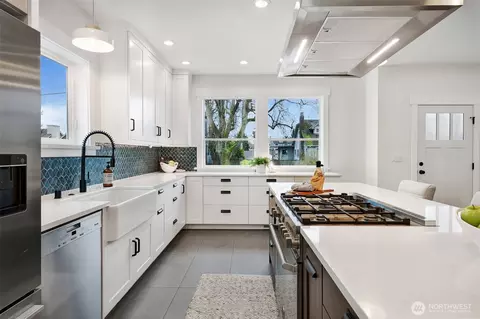 Kitchen - 730 N 87th St, Seattle, WA 98103 photo 5 of 7