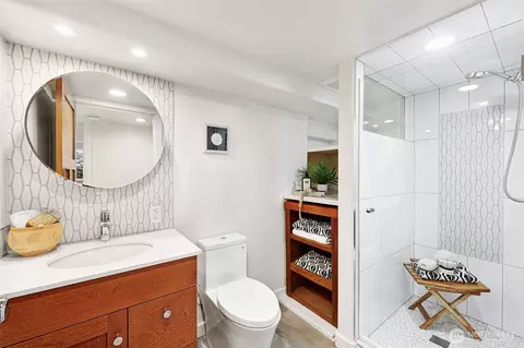 Bath - 730 N 87th St, Seattle, WA 98103 photo 6 of 6