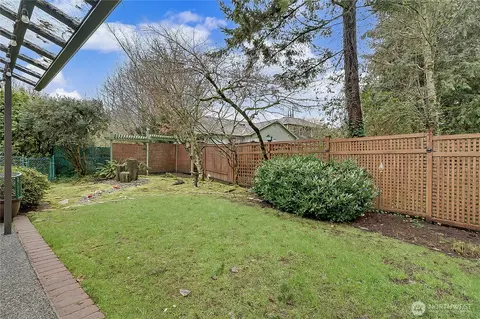 Exterior - 5510 151st Pl SE, Everett, WA 98208 photo 3 of 4