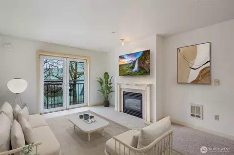 701 1st Ave N #204, Seattle, WA 98109