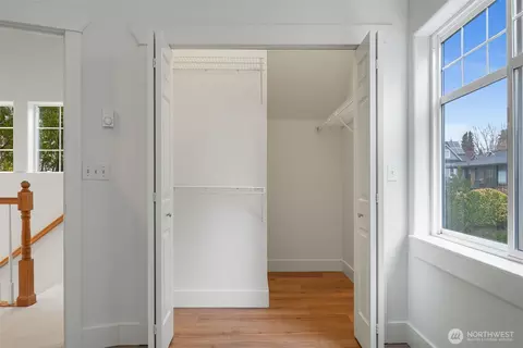 910 N 74th St, Seattle, WA 98103 photo 20