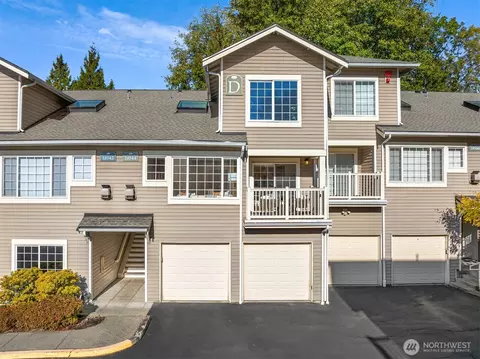 18544 NE 57th St, Redmond, WA 98052