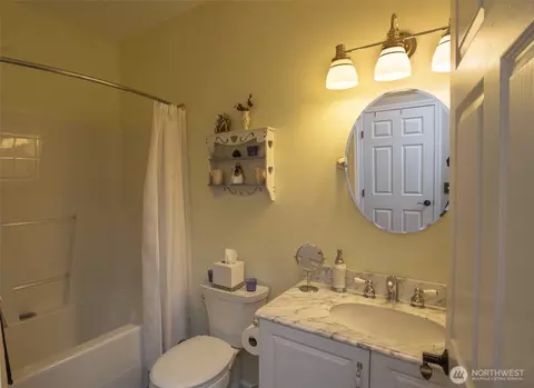 Bath - 72 Doe Pl, Sequim, WA 98382 photo 2 of 2