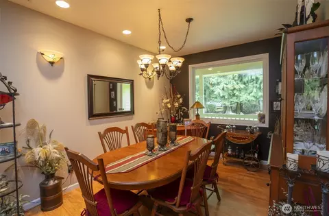 Dining - 72 Doe Pl, Sequim, WA 98382 photo 1 of 1
