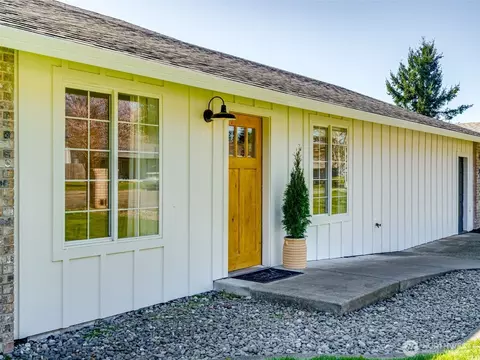 307 E Farrer St, Yacolt, WA 98675