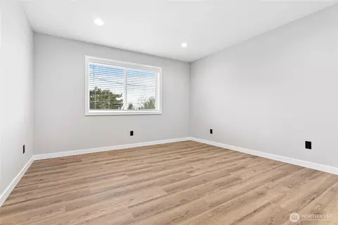 Bedroom - 110 Baker St #A & B, Everson, WA 98247 photo 5 of 6