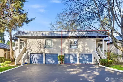 1619 102nd Pl NE #B-2, Bellevue, WA 98004