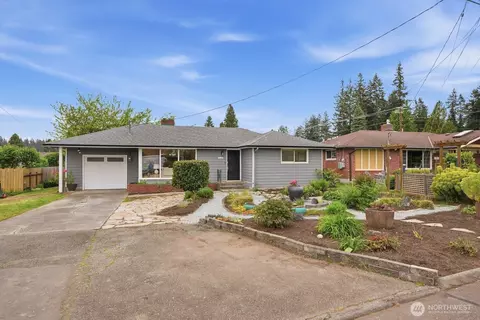 4893 Alpine Dr, Everett, WA 98203