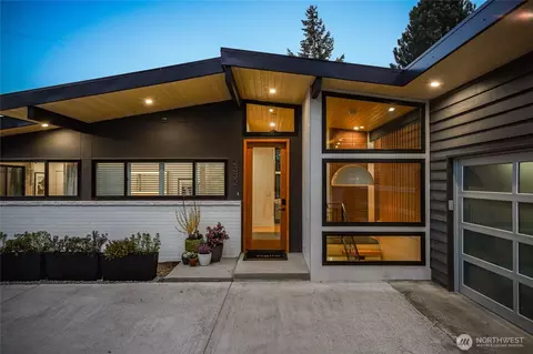 2332 128th Ave SE, Bellevue, WA 98005