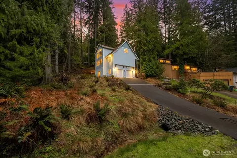 9 Summer Bell Ln, Bellingham, WA 98229