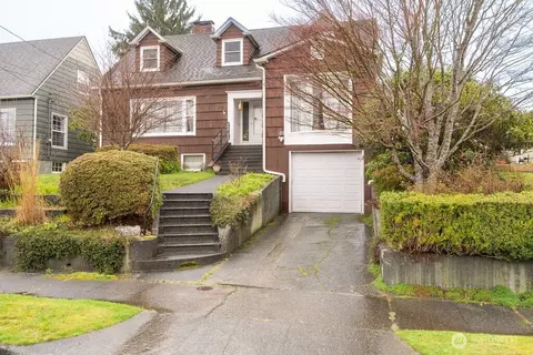 704 Essex Ave, Aberdeen, WA 98520