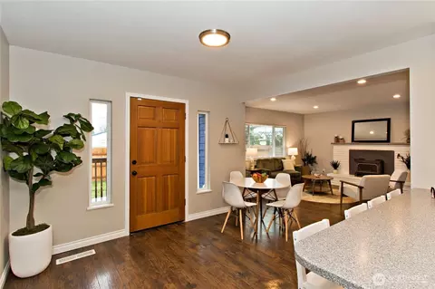Entry Way - 42801 264th Ave SE, Enumclaw, WA 98022 photo 1 of 1
