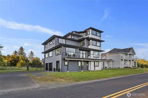 Exterior - 264 Stringtown Rd, Ilwaco, WA 98624 photo 2 of 3