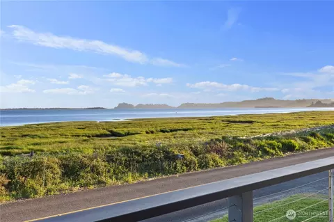 View/Area - 264 Stringtown Rd, Ilwaco, WA 98624 photo 4 of 5