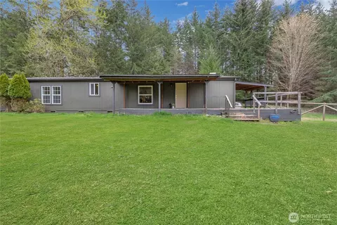 5528 SW Paradise Ln, Port Orchard, WA 98367