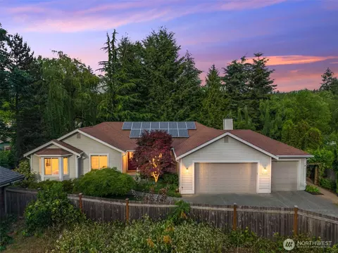 14222 108th Ave NE, Kirkland, WA 98034
