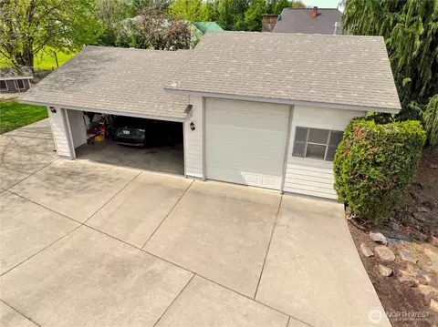 Exterior - 1139 Wallula Ave, Walla Walla, WA 99362 photo 1 of 11