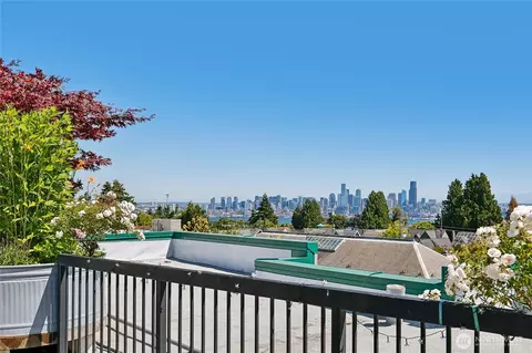 2331 42nd Ave SW #414, Seattle, WA 98116