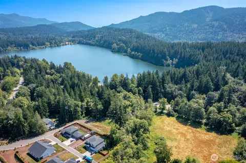 2616 42nd St, Bellingham, WA 98229