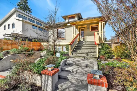 4223 Interlake Ave N, Seattle, WA 98103