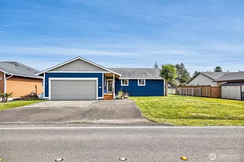 550 Canal Dr NE, Ocean Shores, WA 98569