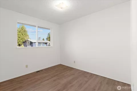 Bedroom - 13212 60th Dr SE, Everett, WA 98208 photo 4 of 4