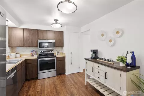 Kitchen - 13212 60th Dr SE, Everett, WA 98208 photo 1 of 3