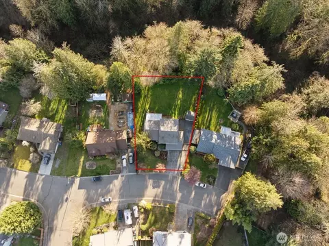 View/Area - 13212 60th Dr SE, Everett, WA 98208 photo 6 of 9