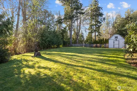 Exterior - 13212 60th Dr SE, Everett, WA 98208 photo 9 of 10