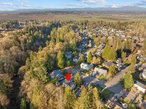 View/Area - 13212 60th Dr SE, Everett, WA 98208 photo 8 of 9