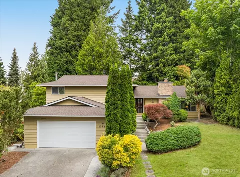 13730 SE 20th St, Bellevue, WA 98005