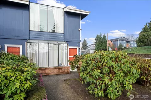 3401 Oaks Ave #6, Everett, WA 98201