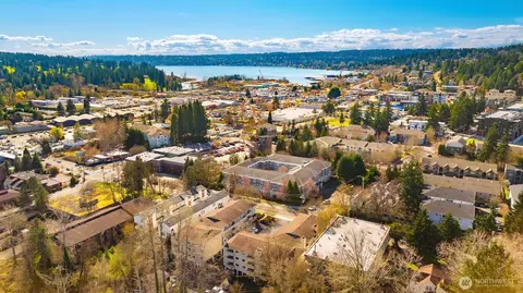 18200 73rd Ave NE #B103, Kenmore, WA 98028