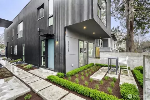 1114 26th Ave #C, Seattle, WA 98122