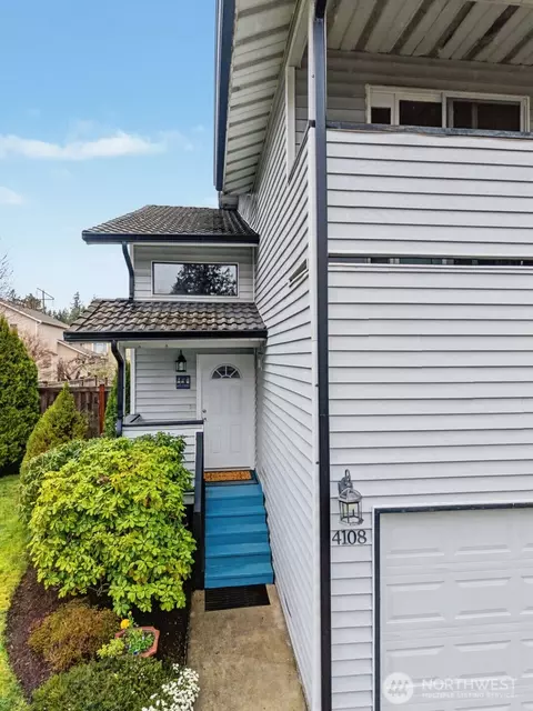 4108 NE 6th Pl #2A, Renton, WA 98059