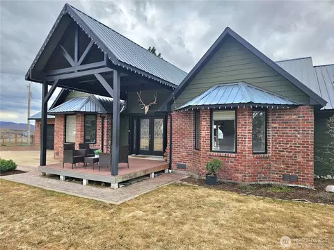 711 Havillah Rd, Tonasket, WA 98855
