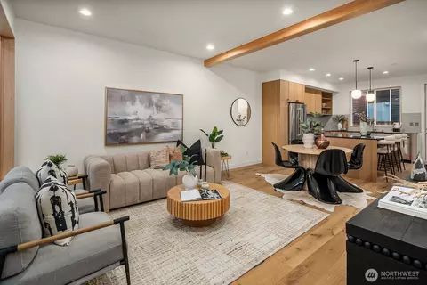 1808 E Mercer St, Seattle, WA 98112