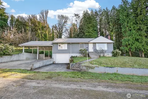 Exterior - 312 SE 2nd St, Winlock, WA 98596 photo 2 of 10