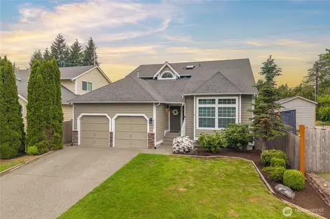 27217 213th Pl SE, Maple Valley, WA 98038