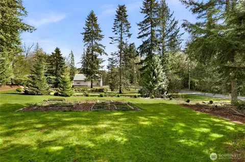 Exterior - 9088 Kendall Rd, Sumas, WA 98295 photo 12 of 13