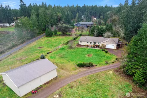 606 206 Ave NW, Lakebay, WA 98349