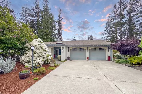 102 Sunset Pl, Sequim, WA 98382
