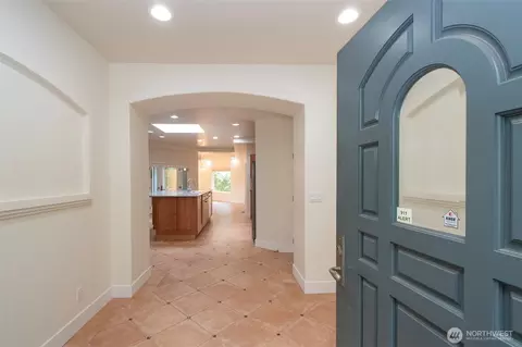 Entry Way - 102 Sunset Pl, Sequim, WA 98382 photo 2 of 2
