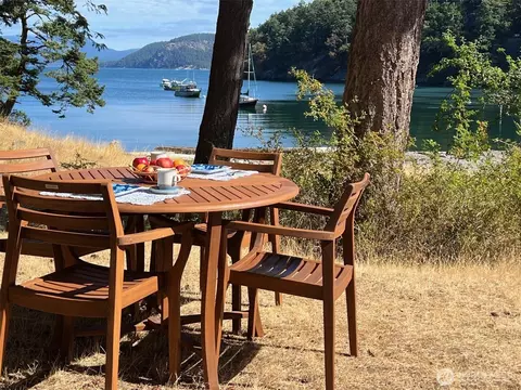 68 Sylvan Cv W, Anacortes, WA 98221