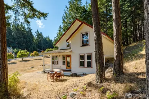 68 Sylvan Cv W, Anacortes, WA 98221