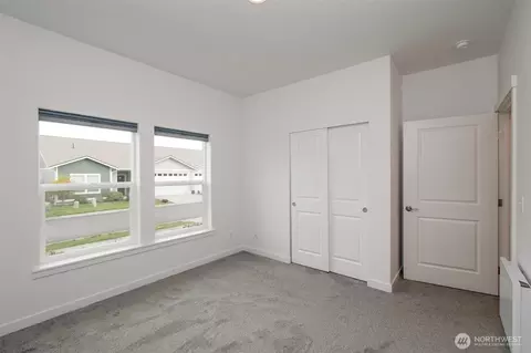 Bedroom - 30 Nimbus Ln, Sequim, WA 98382 photo 6 of 6
